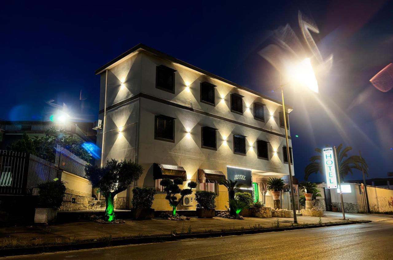 Hotel Martini Casavatore Exterior foto